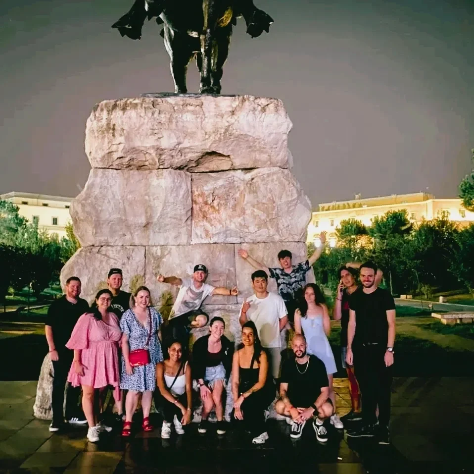 Pub Crawl Tirana